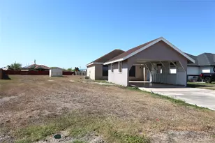 1041 Pasto Dr, Los Fresnos, TX 78566 - Photo 21