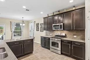 100 Sandy Lyle Cove, Round Rock, TX 78664 - Photo 11