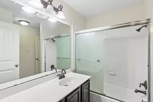 100 Sandy Lyle Cove, Round Rock, TX 78664 - Photo 21