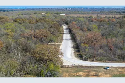 970 Bugtussle Lane, Luling, TX 78648 - Photo 11