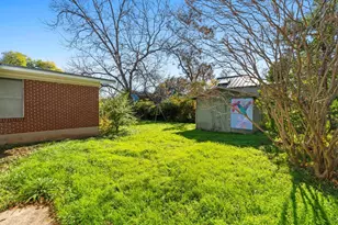 1207 Dwyce Dr, Austin, TX 78757 - Photo 23