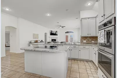 7334 W Magic Mountain Lane, Round Rock, TX 78681 - Photo 11