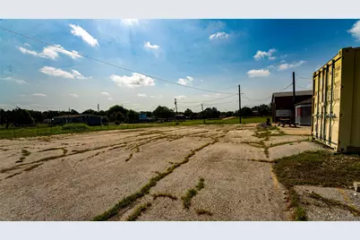 109 E 2nd Street, Rockdale, TX 76567 - Photo 29