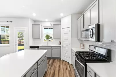 7416 Travertine Spring Drive, Austin, TX 78744 - Photo 15