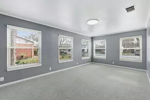 811 Nixon St, Lockhart, TX 78644 - Photo 23
