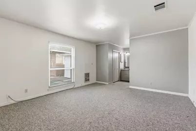 811 Nixon Street, Lockhart, TX 78644 - Photo 19