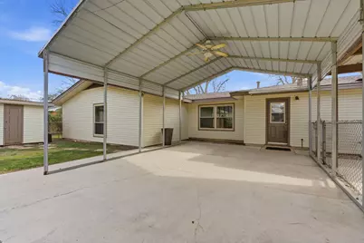 811 Nixon Street, Lockhart, TX 78644 - Photo 25
