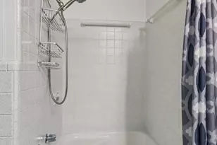 811 Nixon St, Lockhart, TX 78644 - Photo 21