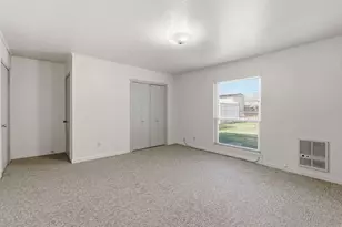 811 Nixon St, Lockhart, TX 78644 - Photo 13