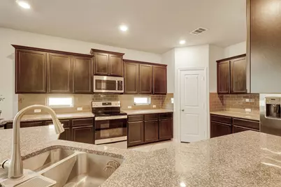 153 Crescent Heights Drive, Georgetown, TX 78628 - Photo 15