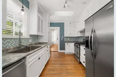 1001 S Church Street, Georgetown, TX 78626 - Photo 17