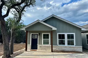 330 Shady Bluff Dr, Wimberley, TX 78676 - Photo 1