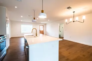 7104 Twin Crest Dr, Austin, TX 78752 - Photo 7