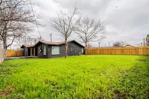 7104 Twin Crest Dr, Austin, TX 78752 - Photo 17