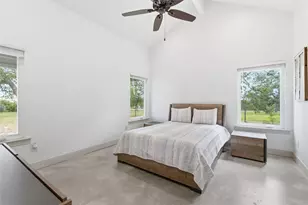 107 Longhorn Dr, Bastrop, TX 78602 - Photo 5