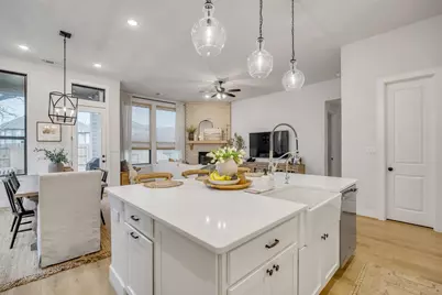 1901 Sir Nathaniel Lane, Leander, TX 78641 - Photo 11