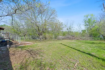 405 E Browning Street, Manor, TX 78653 - Photo 11