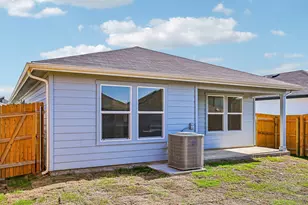 433 Mountain Pea Rd, Kyle, TX 78640 - Photo 37