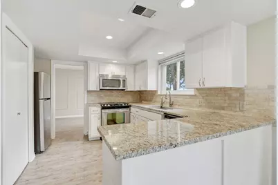 10506 Yucca Drive, Austin, TX 78759 - Photo 11