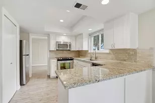 10506 Yucca Dr, Austin, TX 78759 - Photo 11