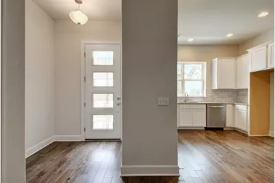 2910 Zach Scott Street, Austin, TX 78723 - Photo 9