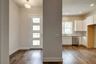 2910 Zach Scott St, Austin, TX 78723 - Photo 9