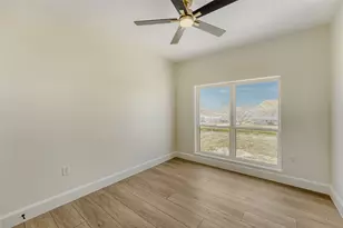 406 E Carrie Manor St, Manor, TX 78653 - Photo 25