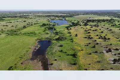 7800 County Road 210, Bertram, TX 78605 - Photo 17