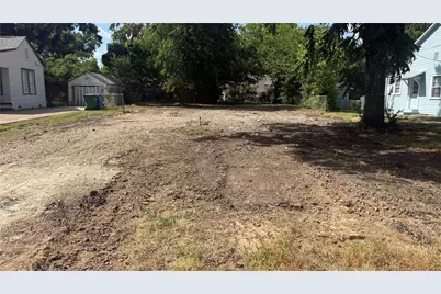 1312 Wallace Street, Taylor, TX 76574 - Photo 1