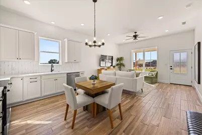 802 S Creek Street #108, Fredericksburg, TX 78624 - Photo 5