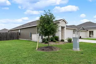 257 Fossil Dr, Kyle, TX 78640 - Photo 3