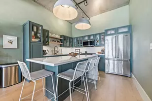 800 W 5th St, Austin, TX 78703 - Photo 9