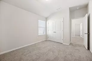 5000 Hazelnut Ln, Del Valle, TX 78617 - Photo 11