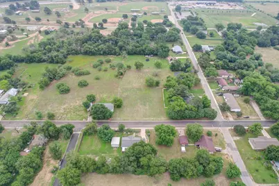 2105 Pecan Street, Bastrop, TX 78602 - Photo 3