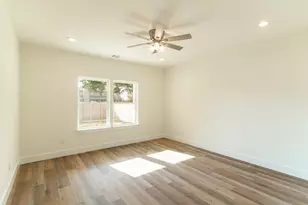 309 String Pr Wy, Smithville, TX 78957 - Photo 15