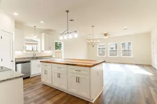 309 String Pr Wy, Smithville, TX 78957 - Photo 7