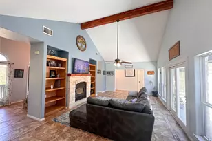 368 Woodlands Dr, Bastrop, TX 78602 - Photo 9