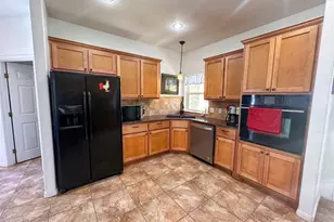 368 Woodlands Dr, Bastrop, TX 78602 - Photo 13