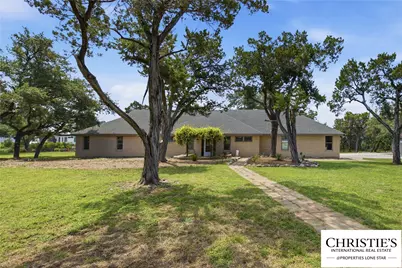 8901 Grandview Drive, Jonestown, TX 78645 - Photo 1