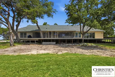 8901 Grandview Drive, Jonestown, TX 78645 - Photo 35