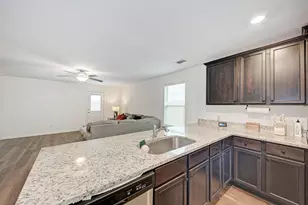 132 Maywood Ln, Jarrell, TX 76537 - Photo 13