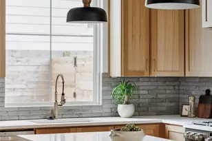 1180 Ridgeway Dr, Austin, TX 78702 - Photo 11