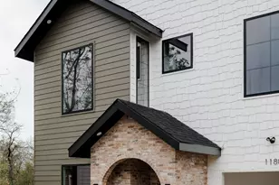 1180 Ridgeway Dr, Austin, TX 78702 - Photo 5