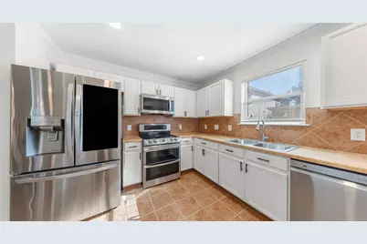 8613 Wiley Way, Austin, TX 78747 - Photo 11