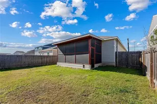 13021 Foreston Dr, Austin, TX 78754 - Photo 17