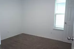 571 Taggart Trail, Jarrell, TX 76537 - Photo 11