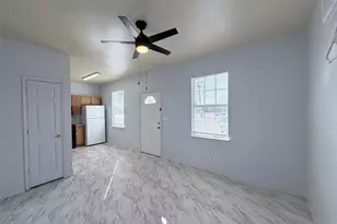 251 Zimmerman Ave, Bastrop, TX 78602 - Photo 15