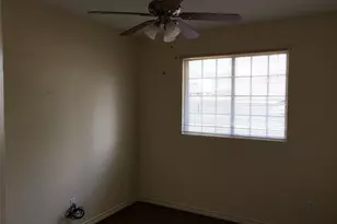 251 Zimmerman Ave, Bastrop, TX 78602 - Photo 7