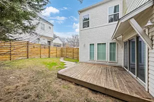 1213 Eleanor St, Austin, TX 78721 - Photo 15