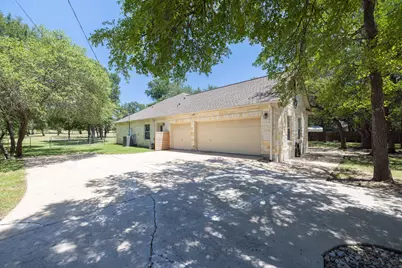 2721 County Road 258, Liberty Hill, TX 78642 - Photo 3
